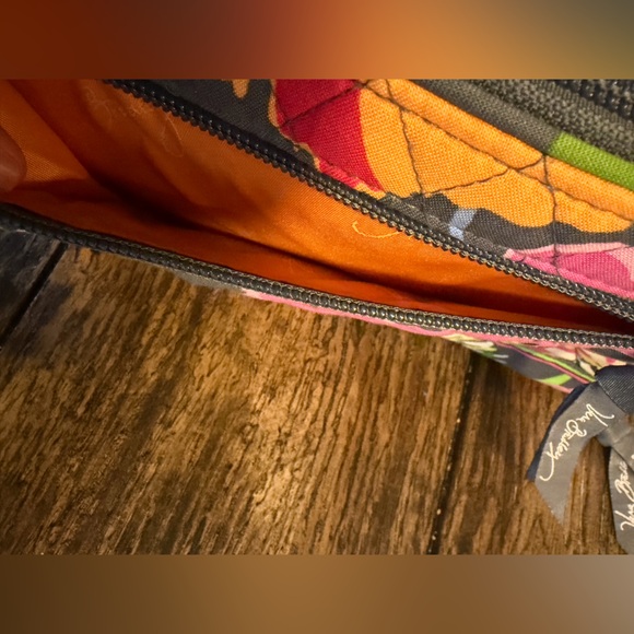 VERA BRADLEY RFID Turnlock Zip Around Wallet Clutch Floral Gray Jazzy Blooms - Picture 5 of 5